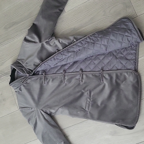 Traditional style jacket - Picture 3 of 6